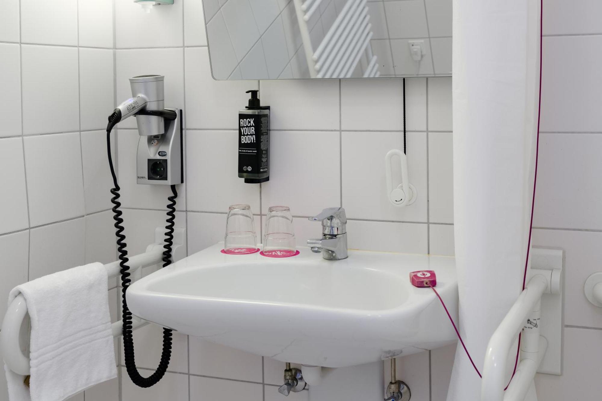 Ibis Hotel Hamburg St. Pauli Messe Экстерьер фото